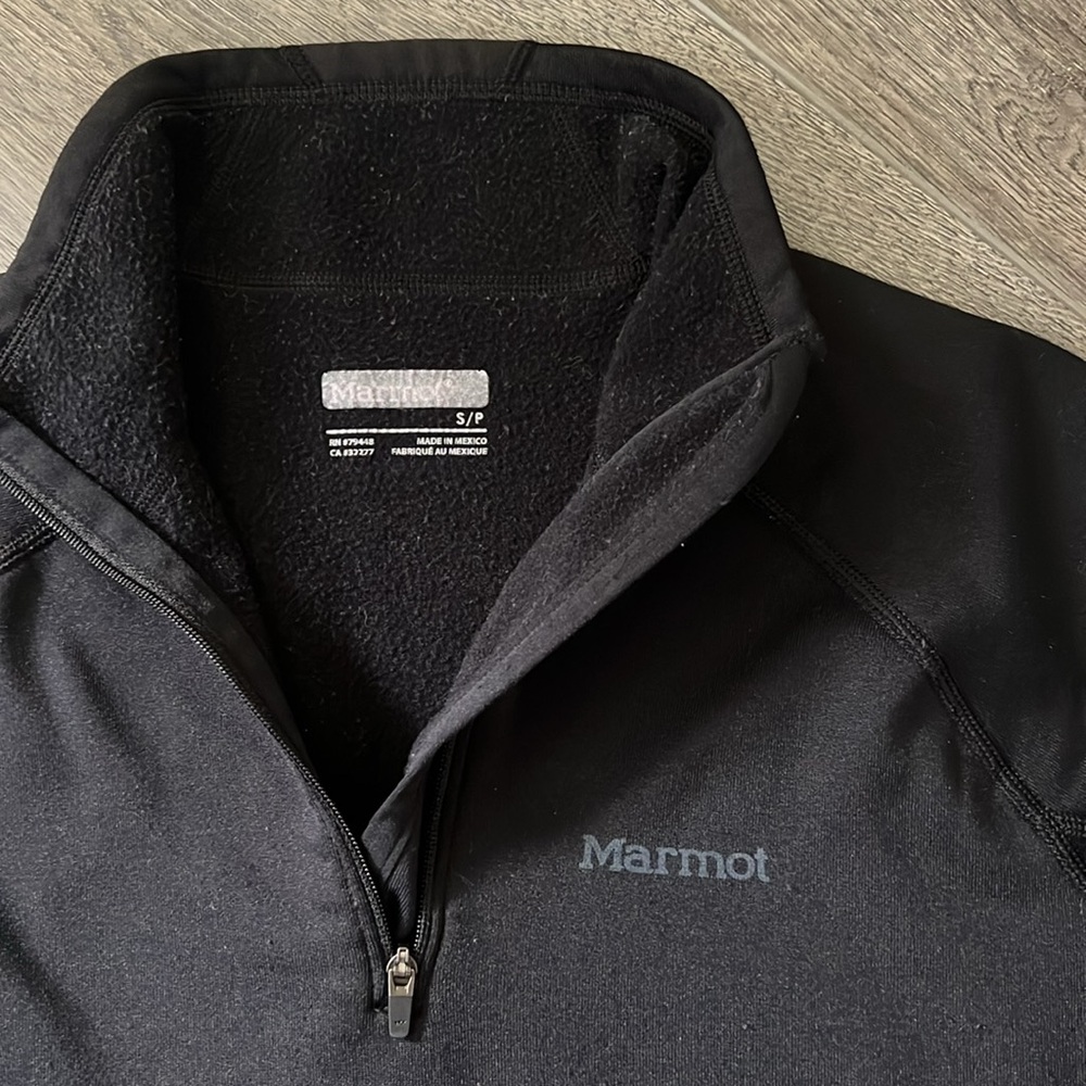 Marmot Women’s quarter zip fleece pullover - Picture 2 of 4